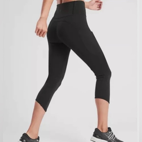 Athleta All In Capri Leggings Zip Pocket Drawstring High Waist Black Size Small - Picture 4 of 9